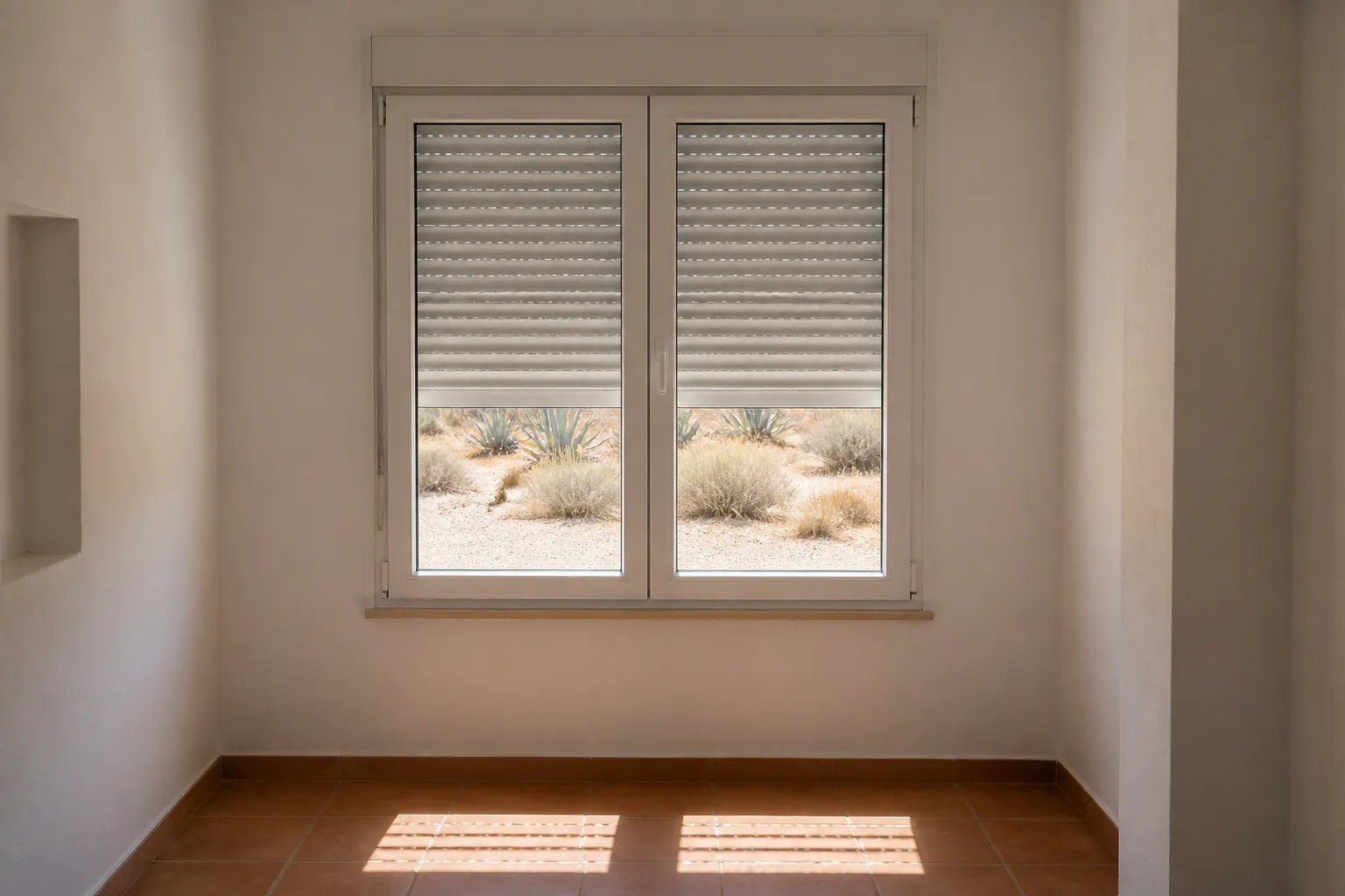 Ventana de PVC con persiana integrada en Almería